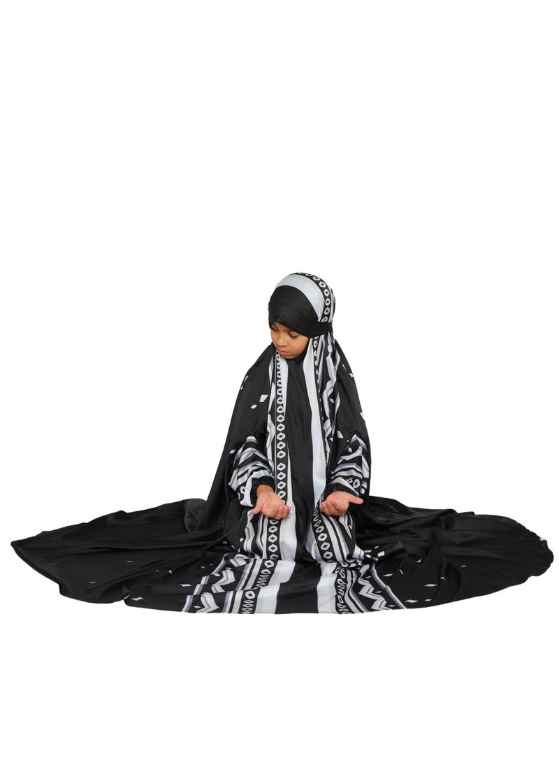 Sabr 'Nizwa' Kids Prayer Dress With Travel Pouch, Black - Image 2