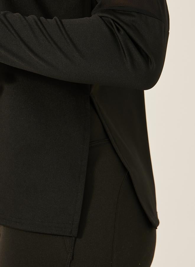 ستايلي بلوزة بأكمام طويلة وفتحة جانبية مع تفاصيل شبكية من ستايلي - Image 3