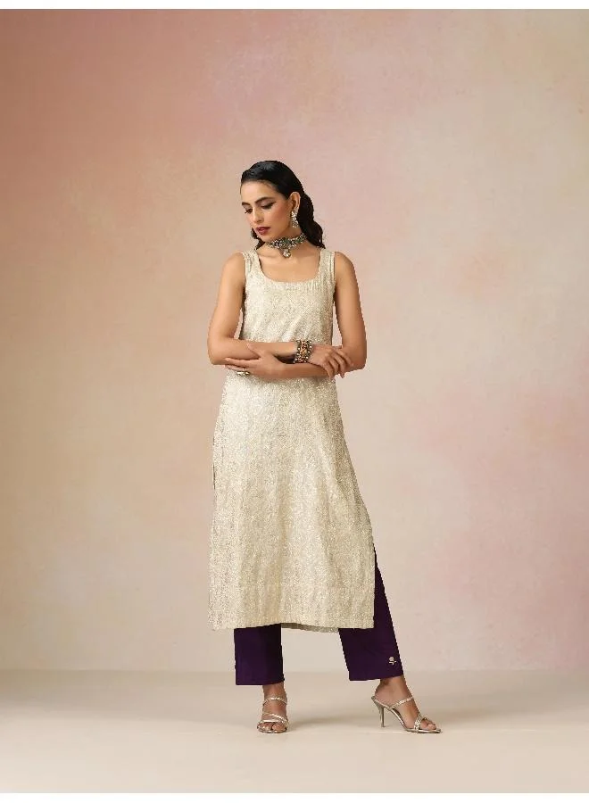 ترو برونز طقم كورتا بدون أكمام من الديباج بلون عاجي من