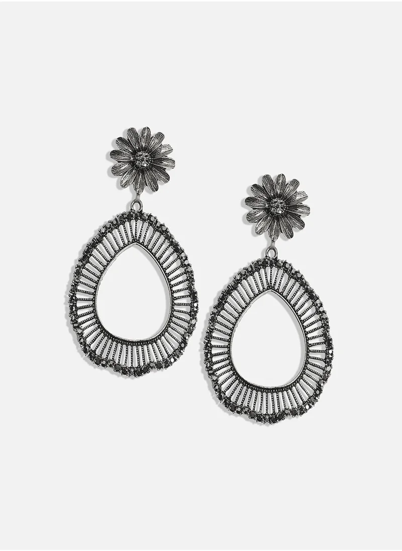 SOHI Daisy Teardrop Swirl Drop Earrings - Silver-Colour