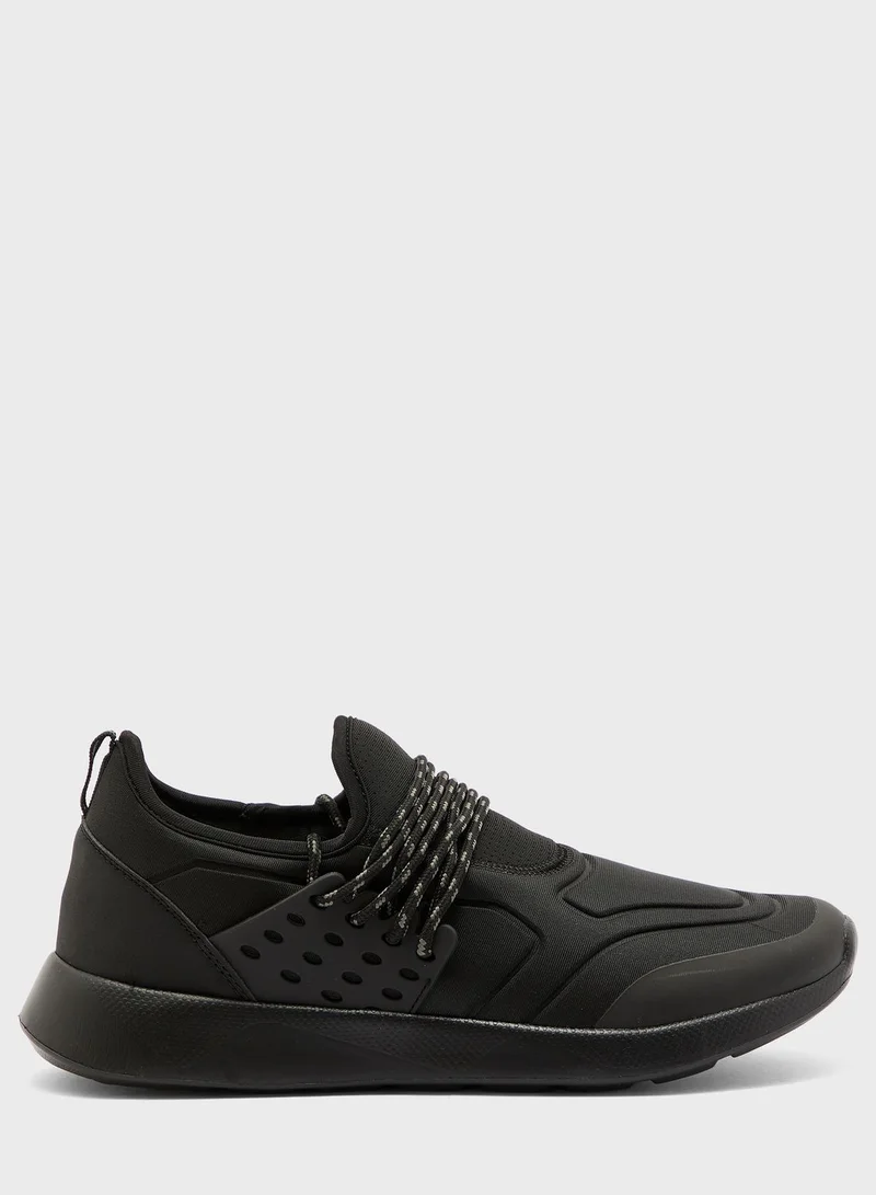shoexpress Low Top Sneaker