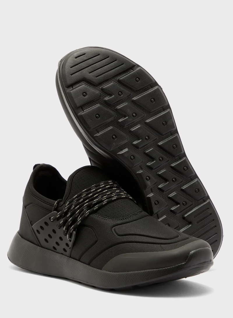shoexpress Low Top Sneaker