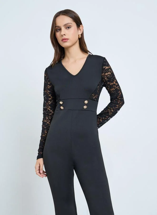 تايك تو جمبسوت واسع بأكمام دانتيل أسود