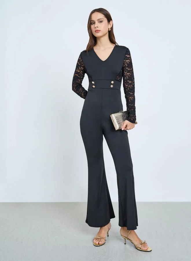 تايك تو جمبسوت واسع بأكمام دانتيل أسود