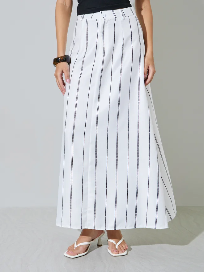 Styli Styli White A-Line Maxi Skirt with Pinstripes