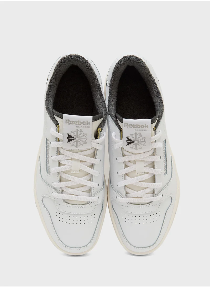 Reebok Phase Court