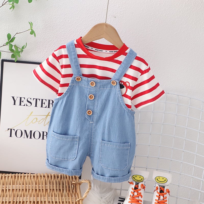 Summer mens and womens childrens suit summer new Korean style childrens cartoon striped short sleeve strap shorts two-piece set Red 