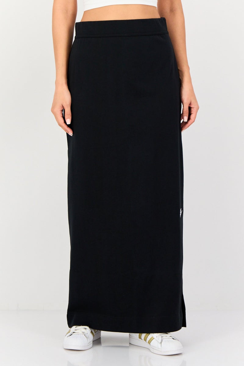 Nike Women Standard Fit Outdoor Maxi Skirts, Black - Image 1
