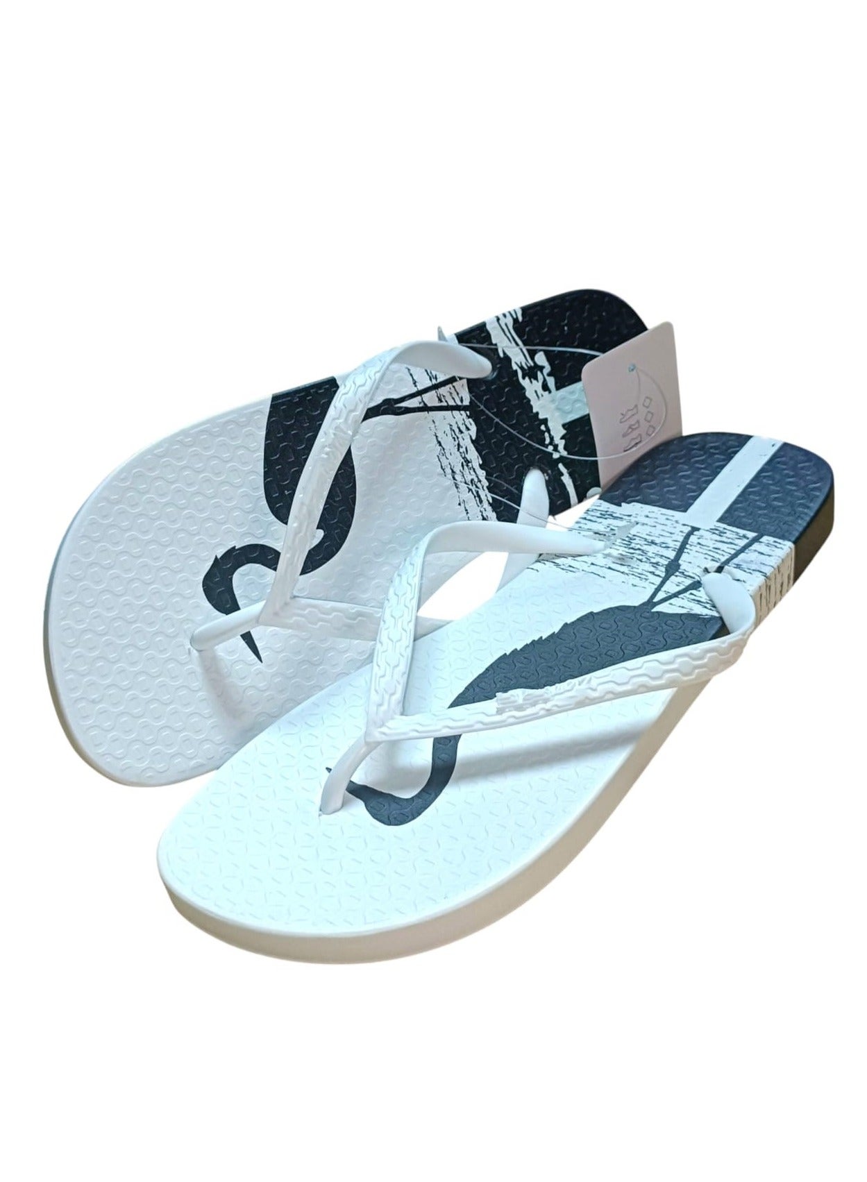 slippers perfect for the beach, pool, or simple looks. Selected and high quality- Size 40