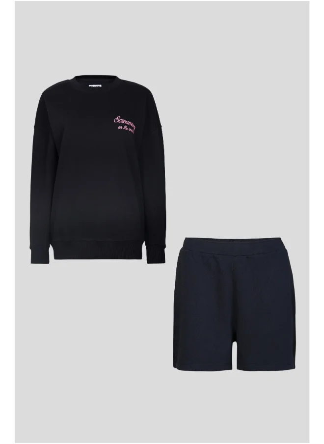 نسيسيرا Screaming On The Inside Terry Shorts Lounge Set