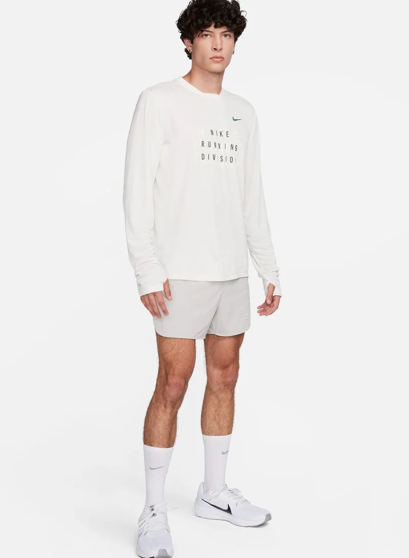 Nike Dri-Fit Rise 365 T-Shirt