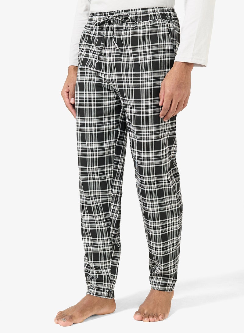 Robert Wood Essential Long Sleeve T-Shirt And Checked Pyjamas Set - Image 4