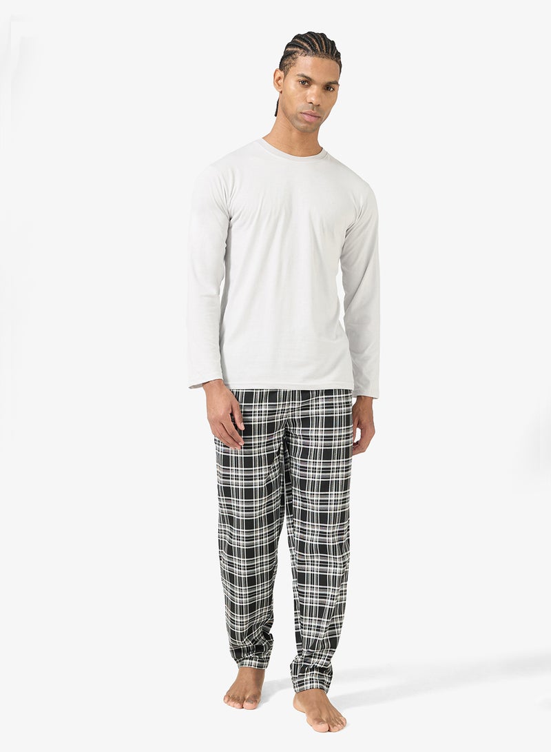 Robert Wood Essential Long Sleeve T-Shirt And Checked Pyjamas Set - Image 5