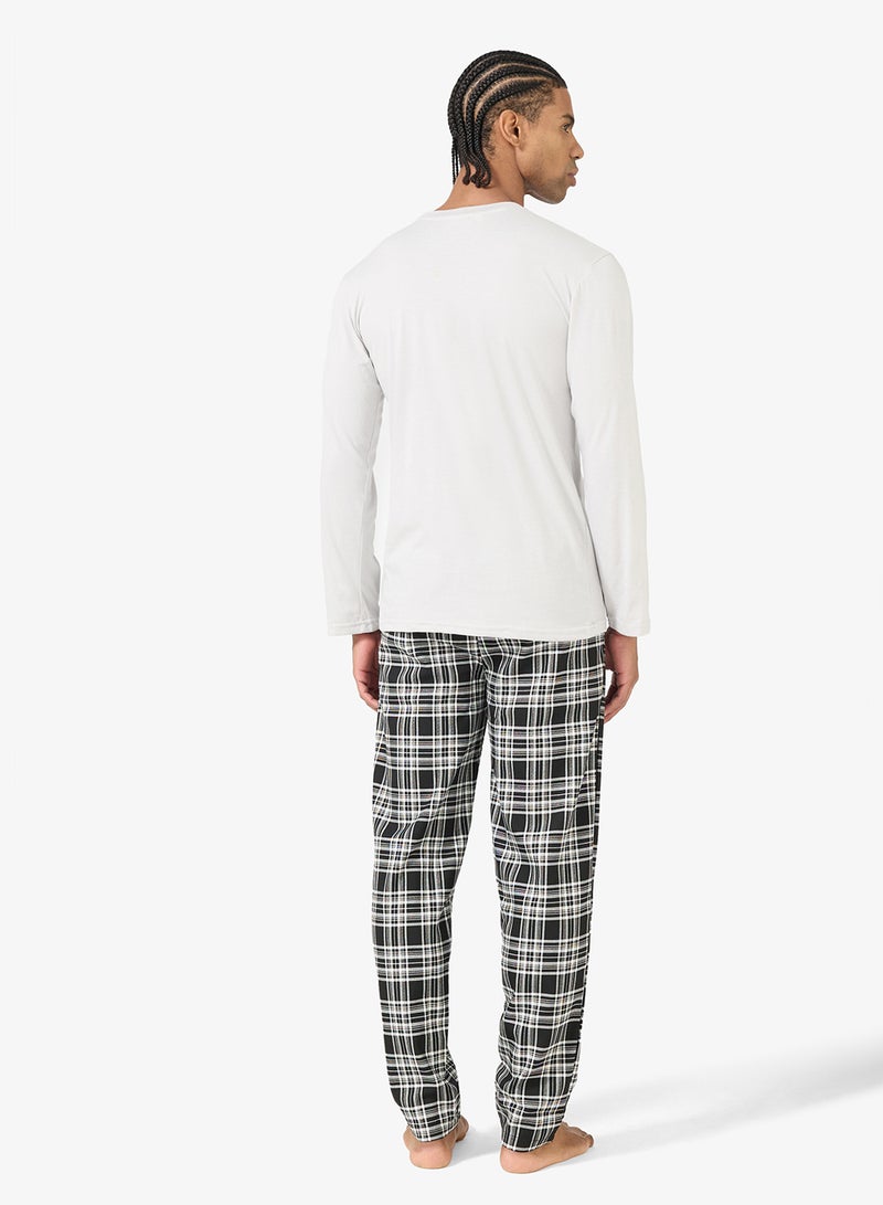 Robert Wood Essential Long Sleeve T-Shirt And Checked Pyjamas Set - Image 2