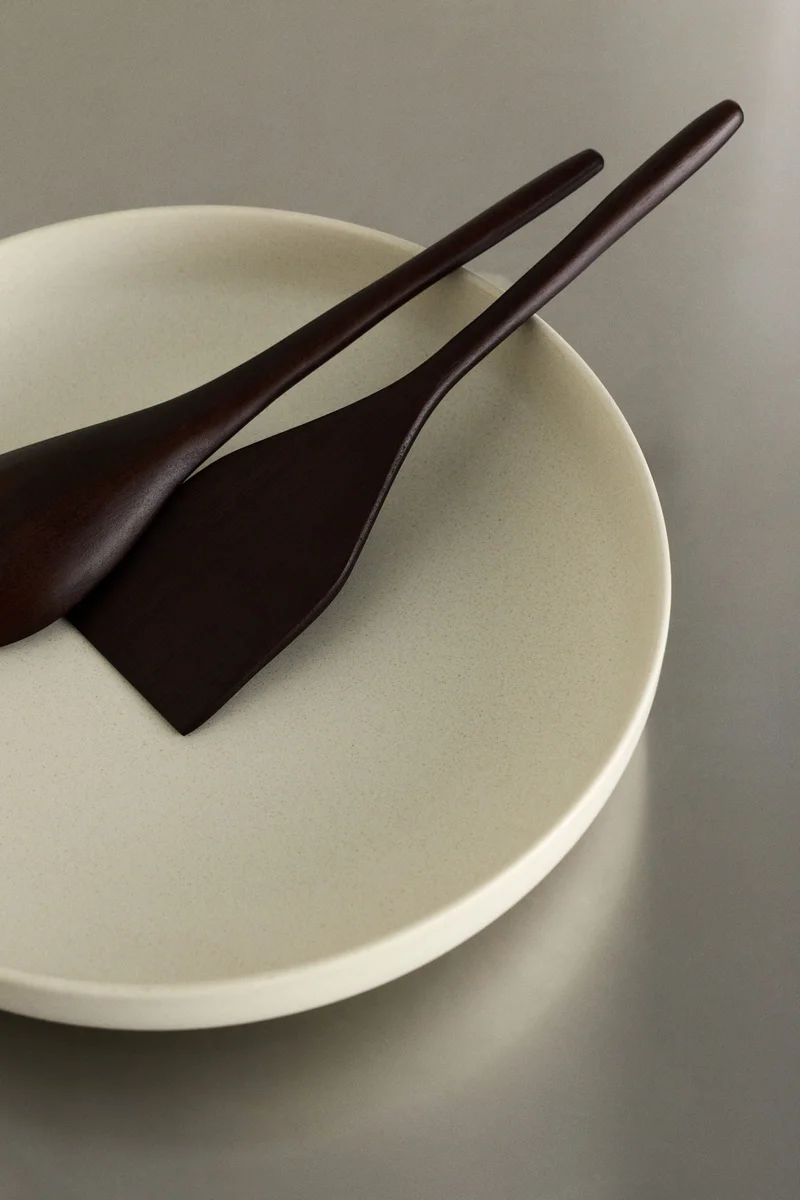 اتش اند ام طقم أدوات مطبخ مصنوع من خشب المانجو - عبوة من قطعتين