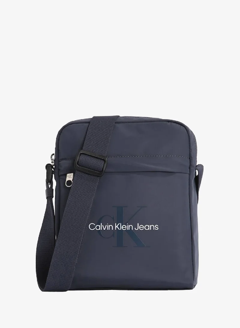 Calvin Klein Jeans Sport Reporter Bag