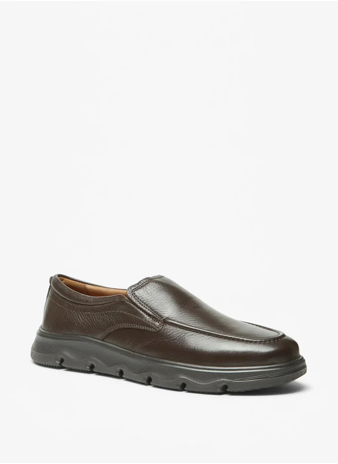 لو كونفورت Men's Textured Slip-On Loafers