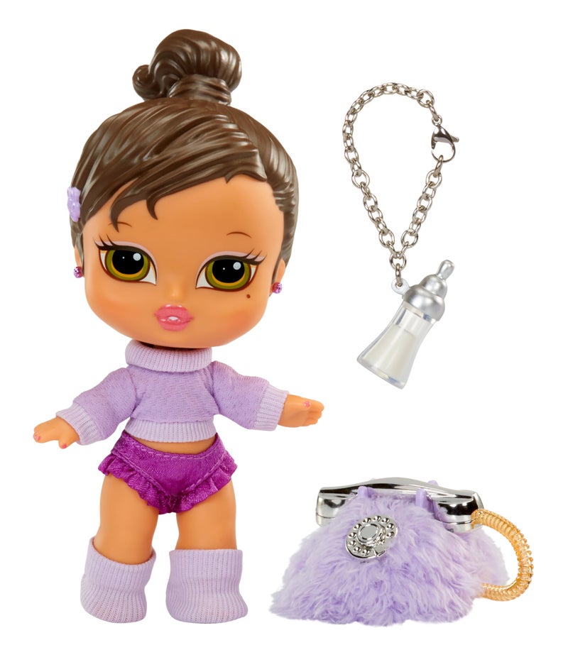 Bratz Babyz Runwayz Yasmin Collectible Fashion Doll with Real Fashions - Image 2