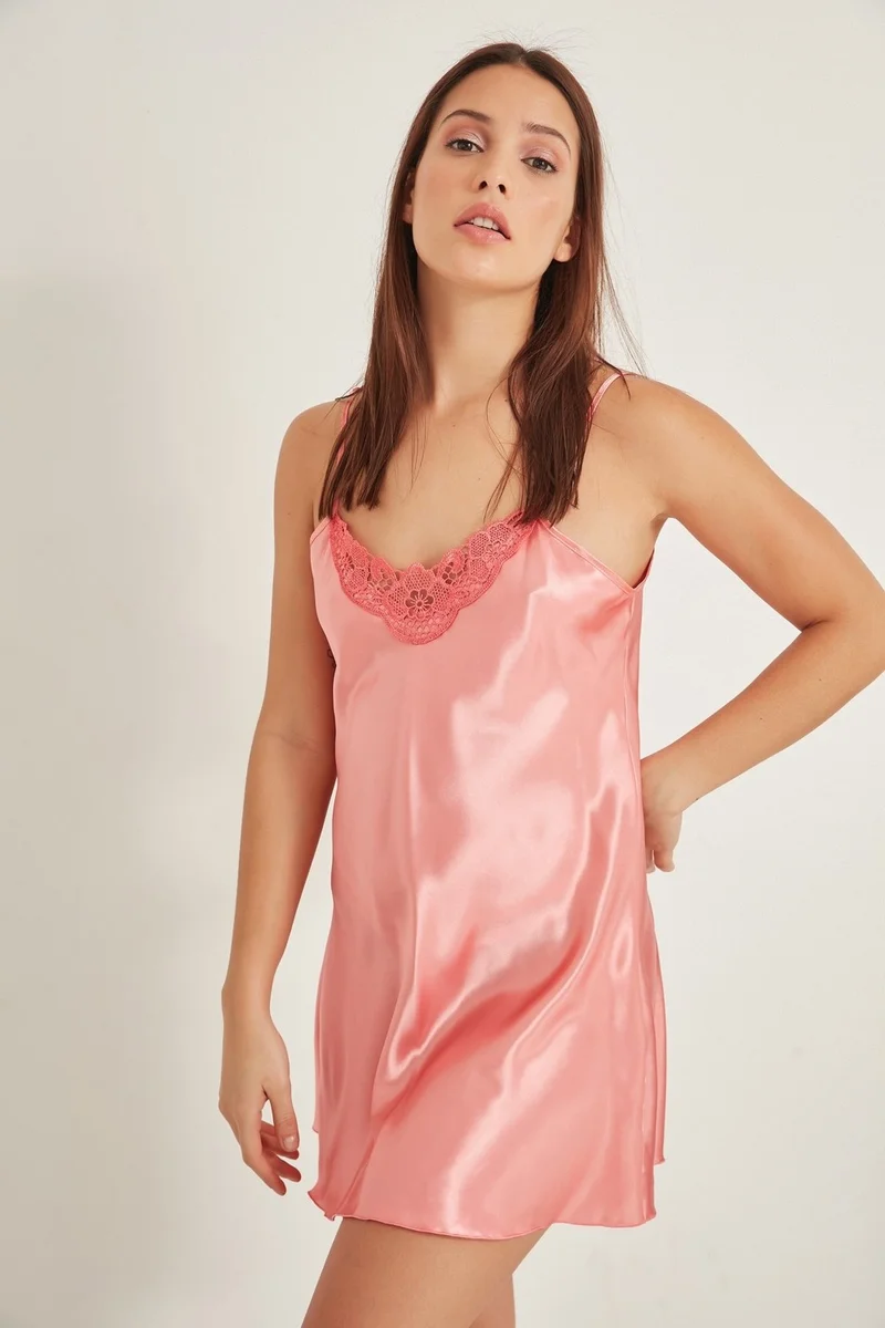 سي اند سيتي 005 Women's Satin Nightgown