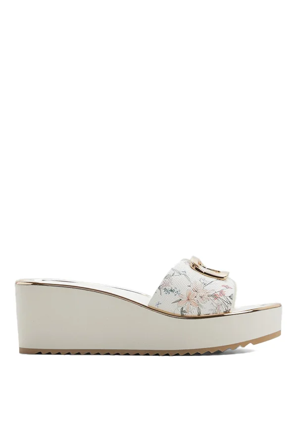 Menhaden Ladies Multi Color Beach Sandals