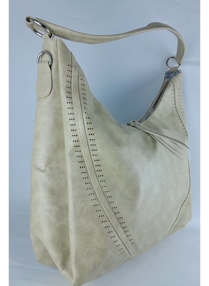 Women's handbag, beige leather, large enough for all your belongings - Image 1