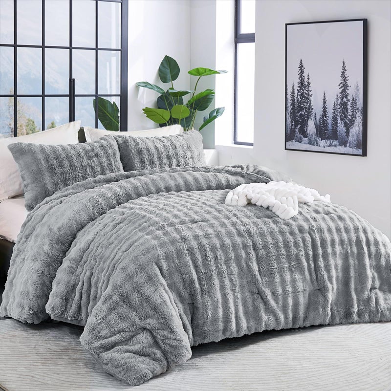Bedbay Faux Fur Comforter Set King Size Plush Grey Fluffy Comforter Luxury Rabbit Fur Fuzzy Furry Bedding Set 3 Pieces Soft Warm Shaggy Velvet Reversible Quilt Duvet Set for Boys Girls Kids - Image 1