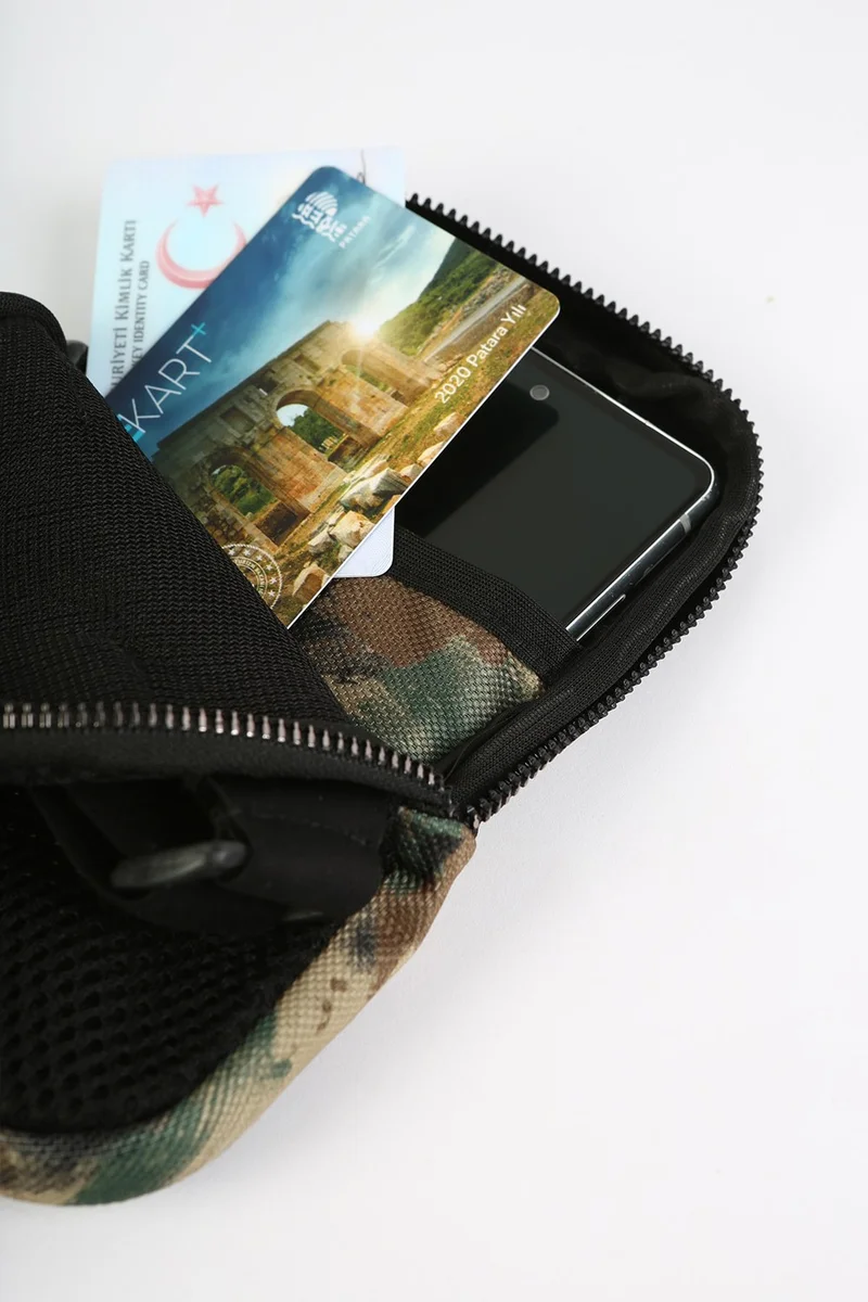 Hamur Dough Sports Arm Wrist Phone Bag Camouflage