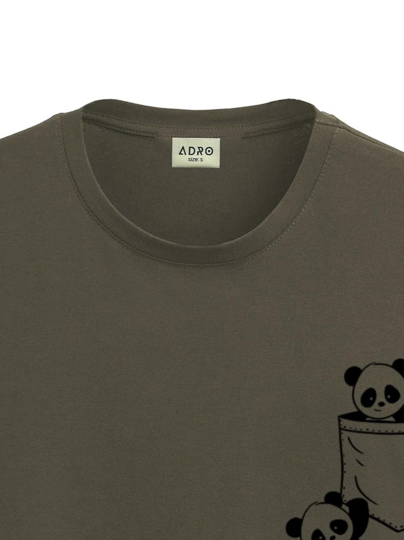 adro تي شيرت ADRO للرجال باللون الأخضر الزيتوني مع تصميم باندا - Image 2