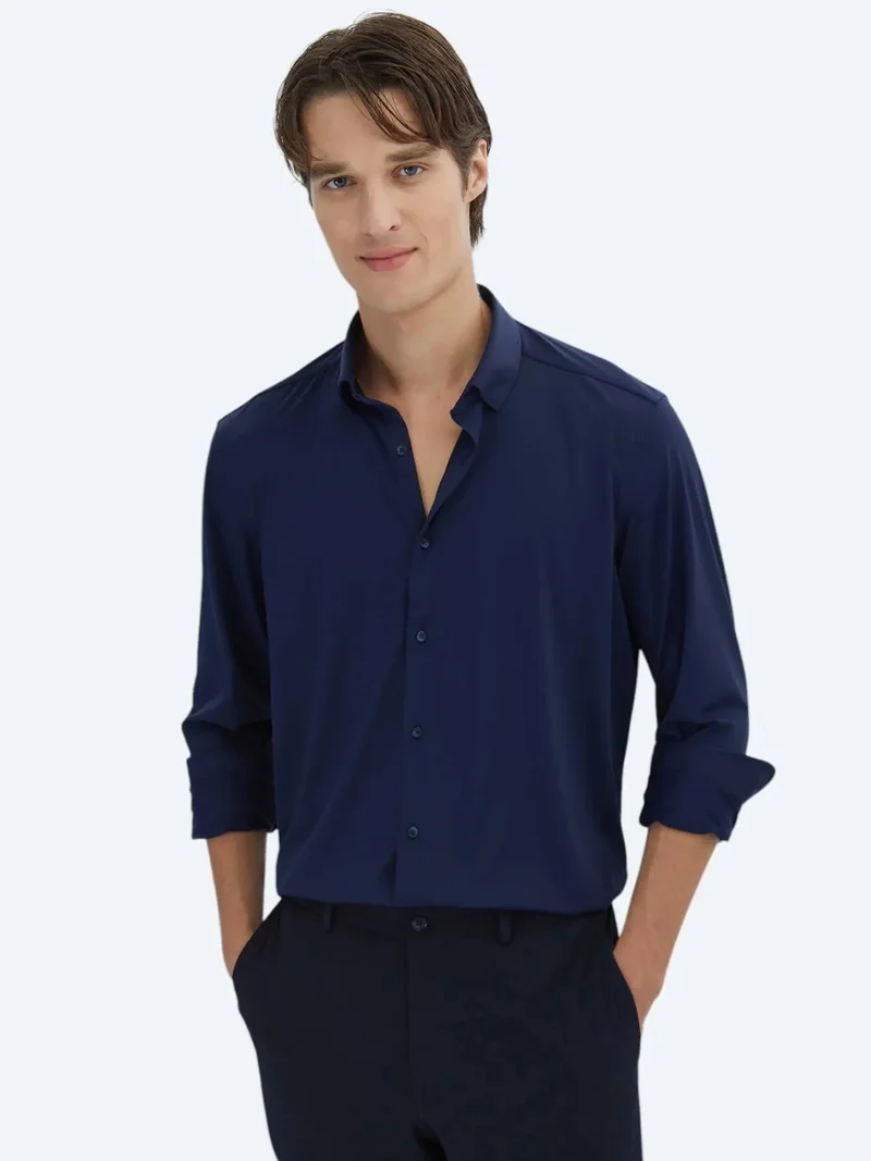 كيب قميص كاجوال محبوك باللون الأزرق الداكن، بقصة عادية