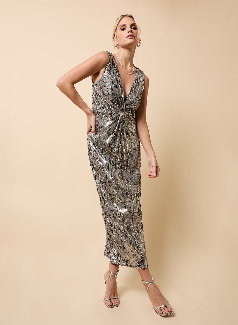 ليتل مسترس فستان ماكسي بدون أكمام بياقة على شكل حرف  وتفاصيل عقدة بالترتر - Image 1