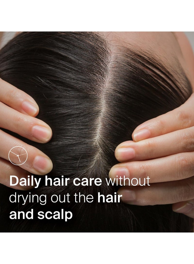 Sebamed Anti Dandruff Shampoo For oily hair and dandruff-prone scalp 200ml - Image 2