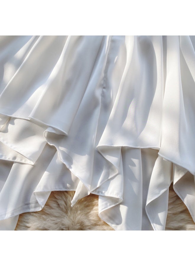 كابريشوس فستان ساتان أنيق برقبة هالتر وتصميم دانتيل مستوحى من شكل الفراشة - Image 5