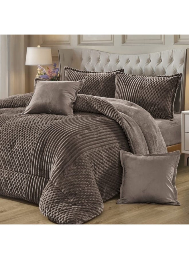 مون طقم مفارش يتكون من 6 قطع - 1 مفرش شتوي نفرين نظام وجهين وجه مخمل وجه فرو صناعي + 1 شرشف + 2 أكياس مخدة + 2 أكياس وسادة مربعة - مقاس المفرش 230X250 سم - Image 2