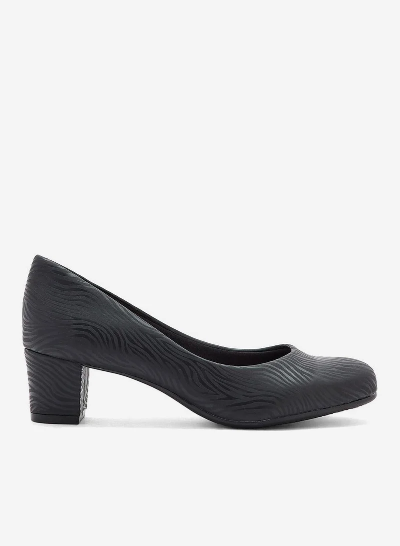 Leia Close Toe Mid Heel Pumps