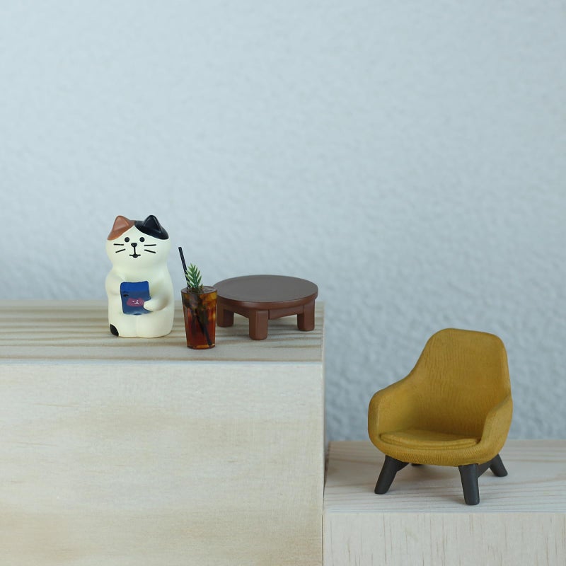 Mevodeata Cute Cat Playing Phone on Sofa and Drinking Coffee Figurine for Office Home Decor - Cute Cat Gift for Cat Lovers - Image 4