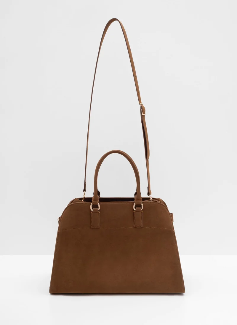 Lichi Hard-shell trapezoidal bag with side straps