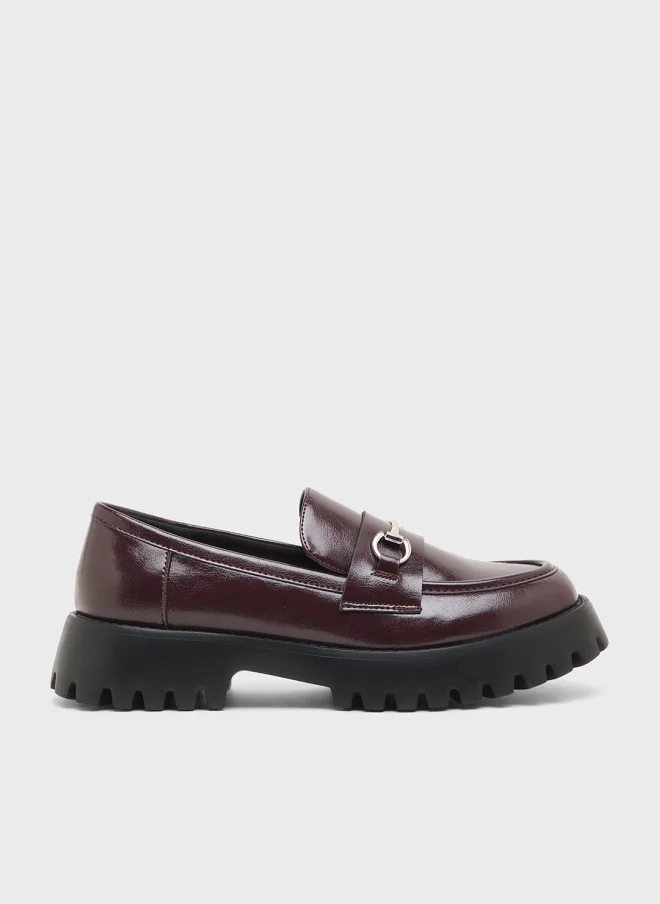 Cluelesss Loafers
