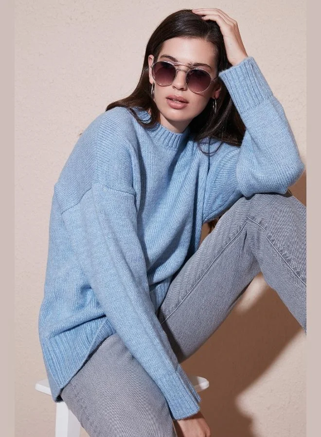 ليلا ليلا سويتر نسائي أساسي بياقة دائرية وقصة عادية