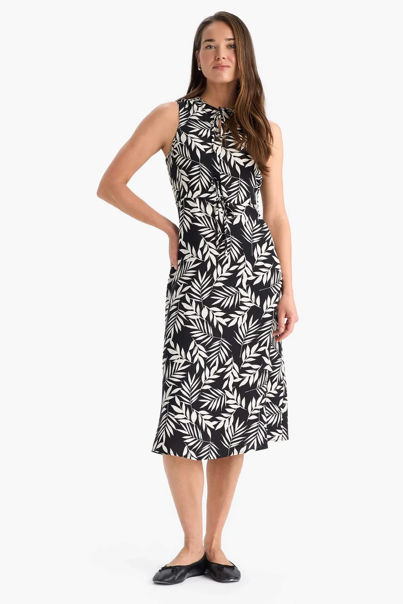ديفاكتو Regular Fit Gathered Collar Floral Midi Dress