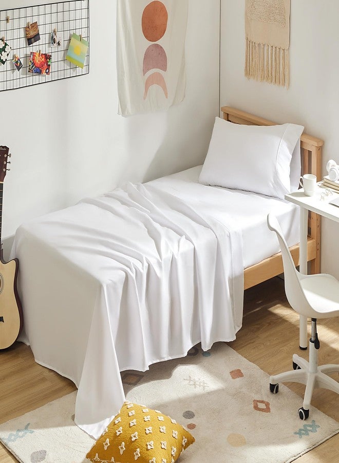 SLEEP ZONE ملاءات ناعمة من SLEEP ZONE لسرير مفرد، طقم ملاءات من 3 قطع لطيف على البشرة وجيد التهوية للأطفال والطلاب، طقم ملاءات من الألياف الدقيقة سهل العناية (أبيض، مفرد) - Image 1