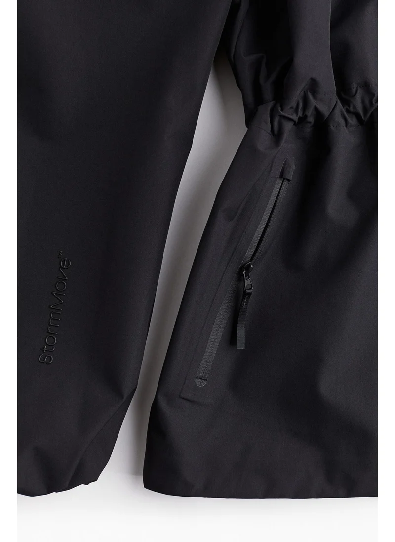 اتش اند ام Rain jacket in StormMove™