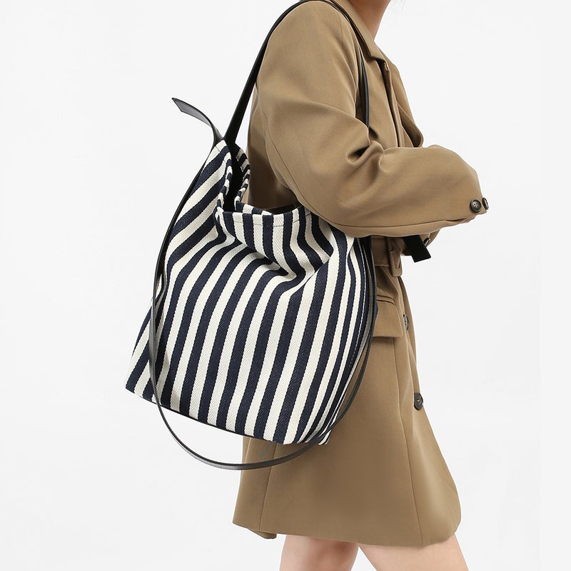 Korean Retro Literary Handbag Simple Fresh Striped Shoulder Bag Relaxed Fashion Large Capacity Shopping Bag - Image 2