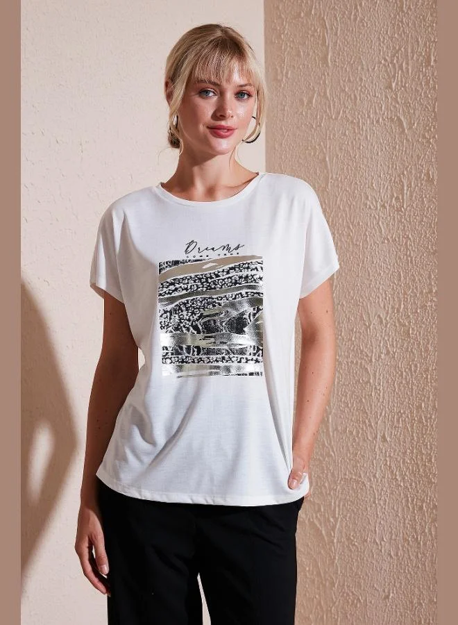 ليلا تيشيرت نسائي ليلا مطبوع بياقة دائرية وقصة عادية