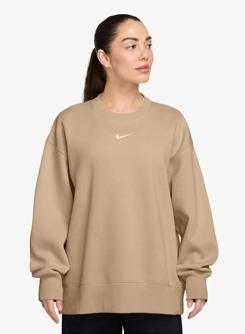 نايكي هودي فينيكس فليس كبير الحجم