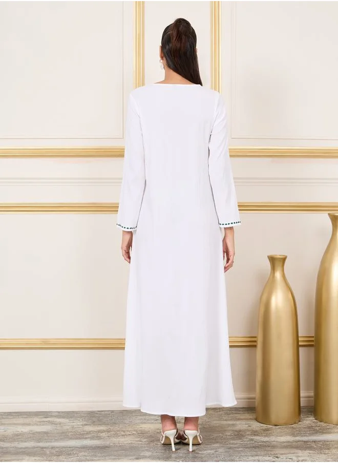 Styli Thread Embroidered Crepe Jalabiya