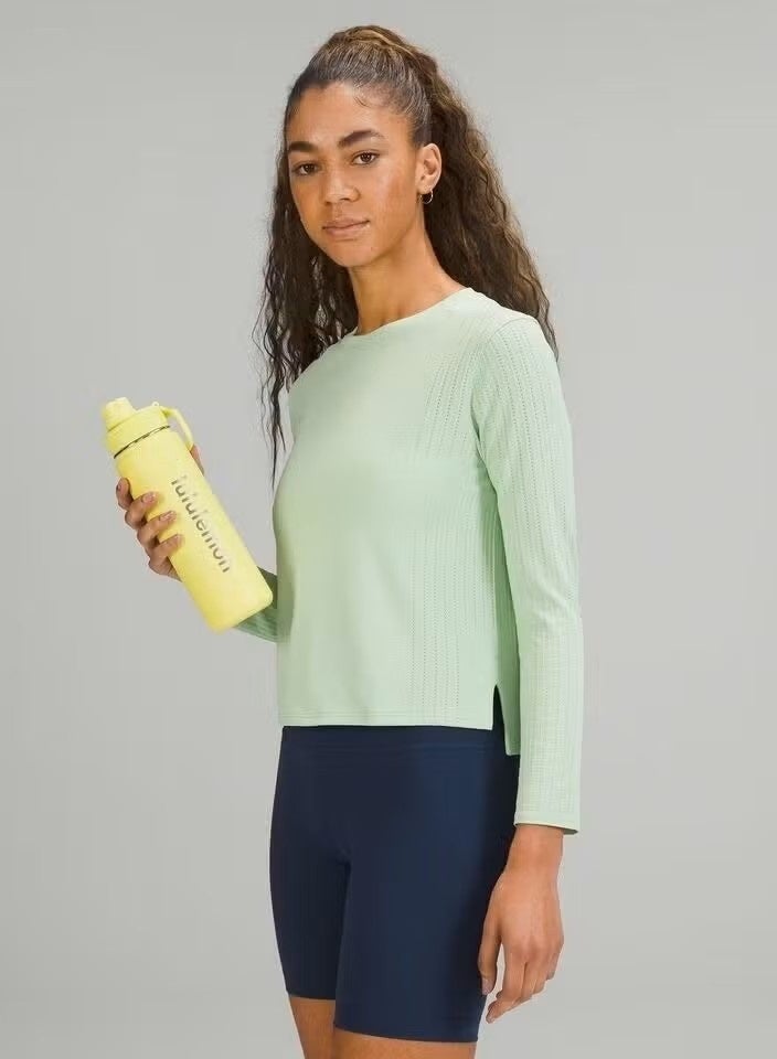 Lululemon Stainless Steel Sports Vacuum Insulated Water Bottle, 710ml - Image 3