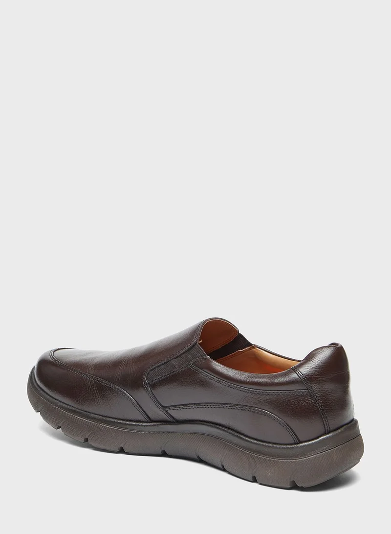 لو كونفورت Formal Slip On Shoes