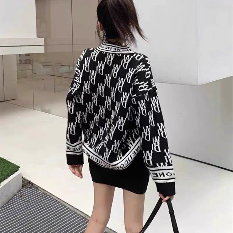 We11 Popularity Data Full Print Old Flower Logo Jacquard Half High Collar Casual Loose Sweater Men'S And Women'S Fashion Brand - Image 4