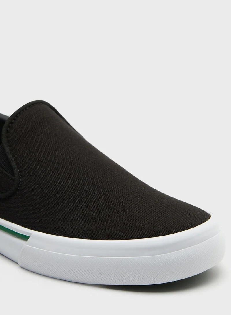LACOSTE Girls Jump Serve Slip-Ons