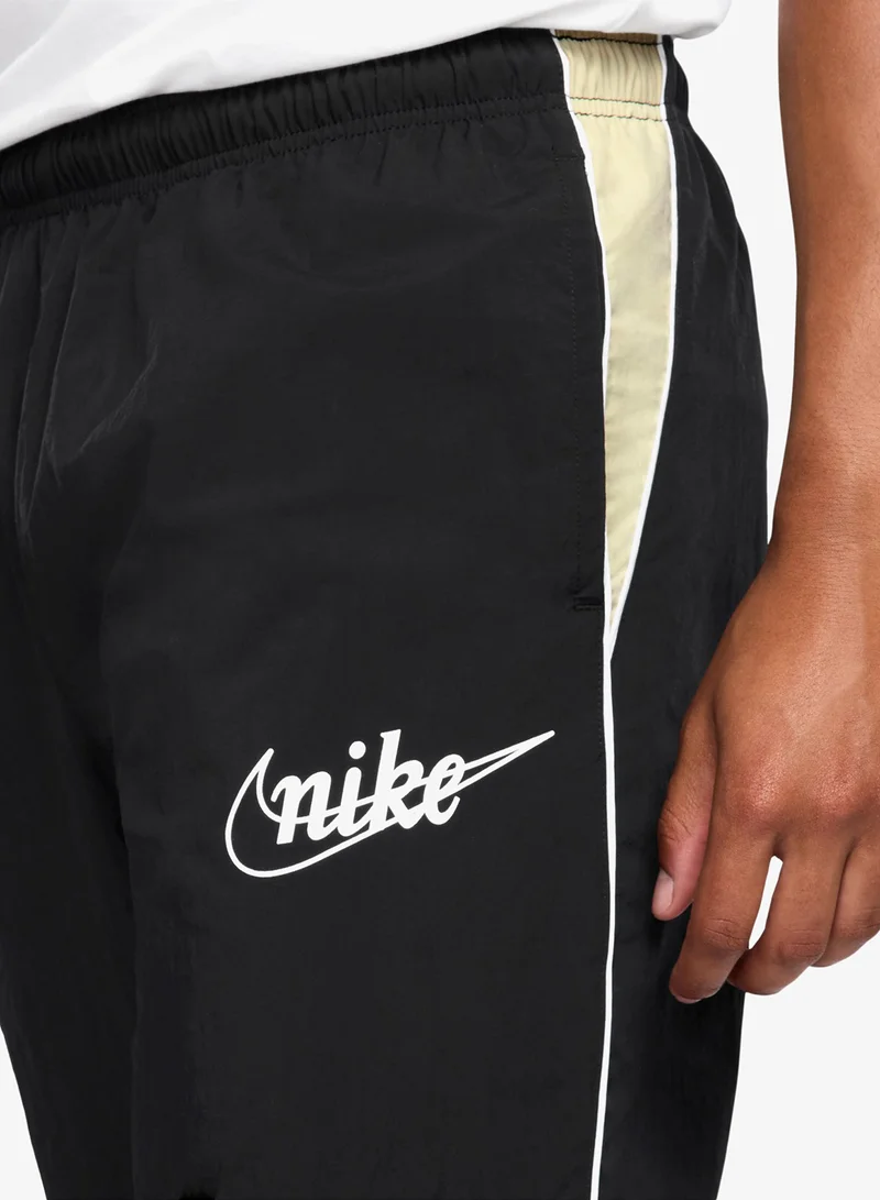 Nike Club Lightweight Track Pants